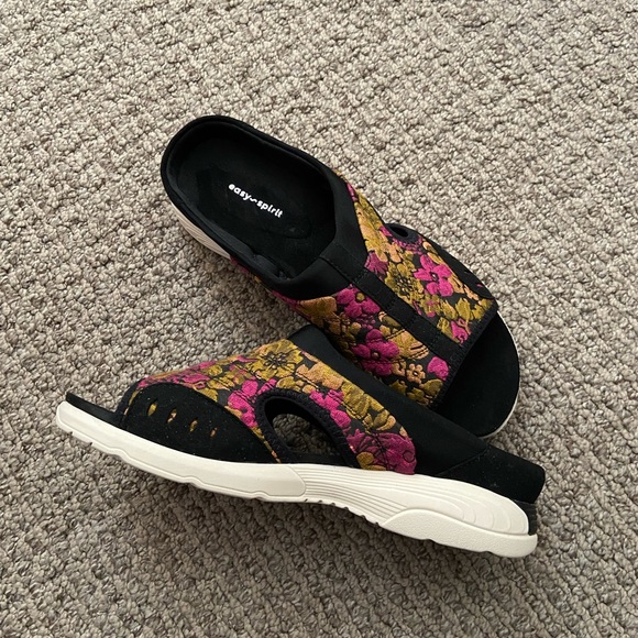 Easy Spirit Slip On Sandals - Picture 3 of 8